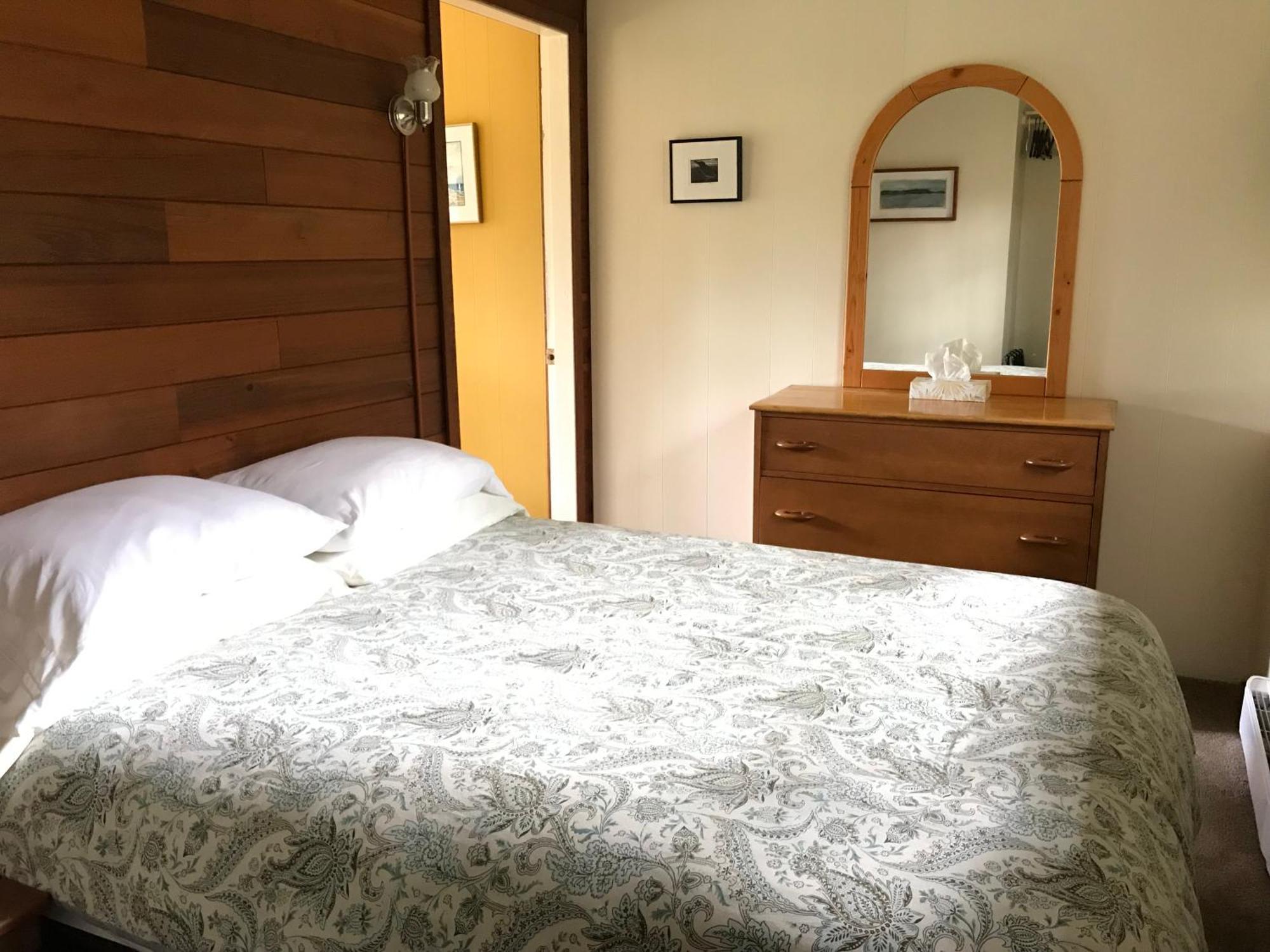 Driftwood Village Resort Sturdies Bay Zimmer foto