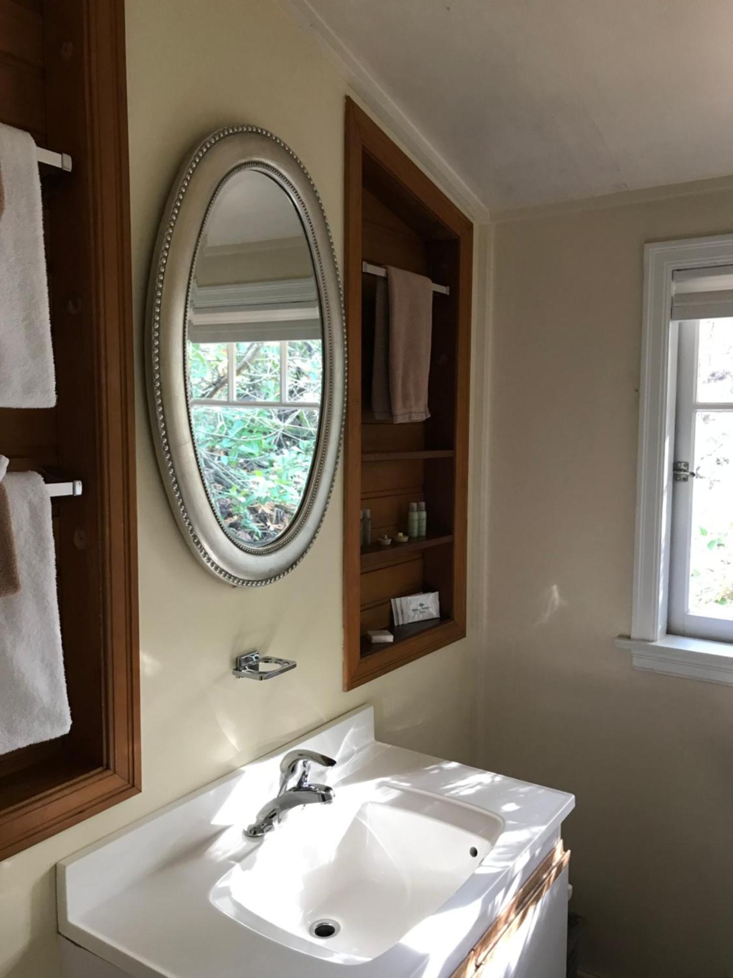 Driftwood Village Resort Sturdies Bay Zimmer foto