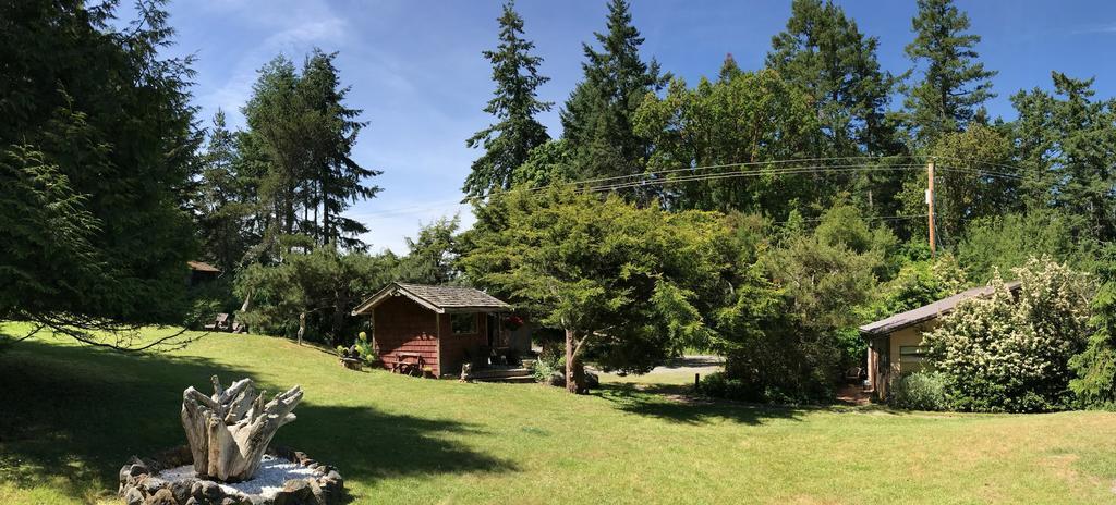 Driftwood Village Resort Sturdies Bay Exterior foto