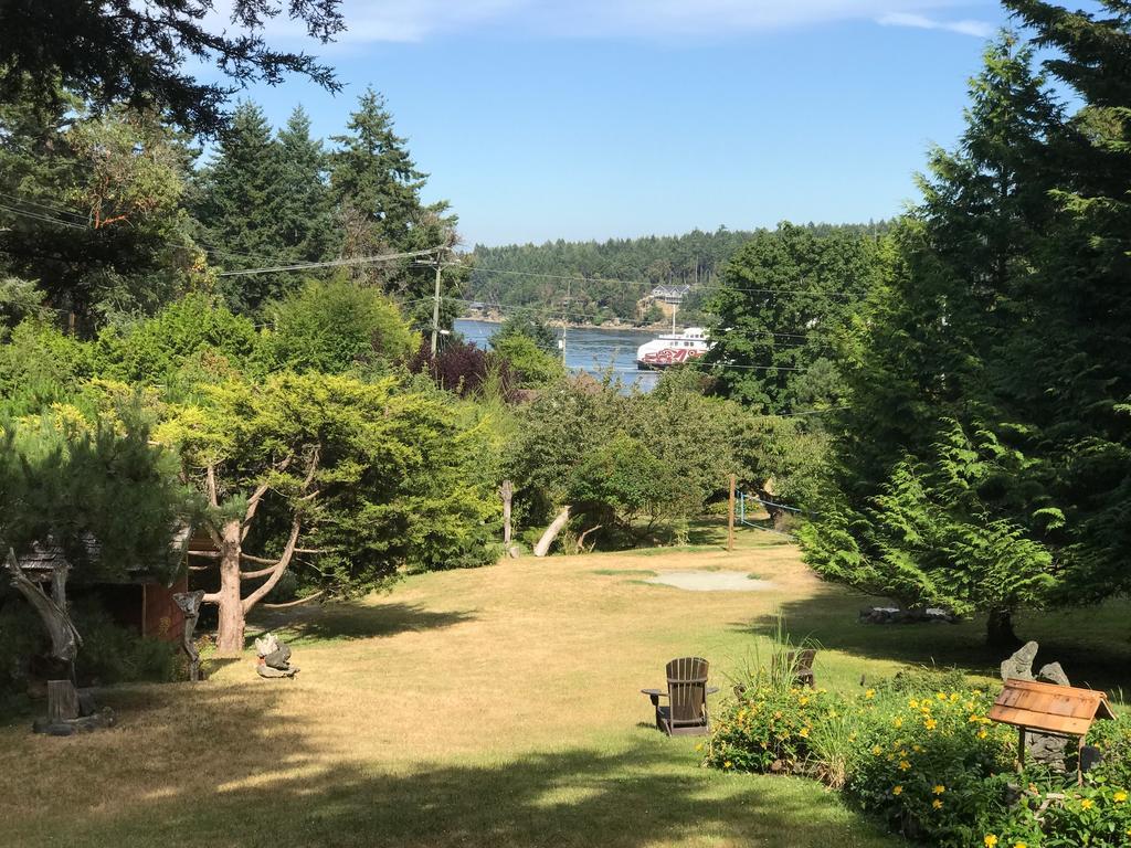 Driftwood Village Resort Sturdies Bay Exterior foto