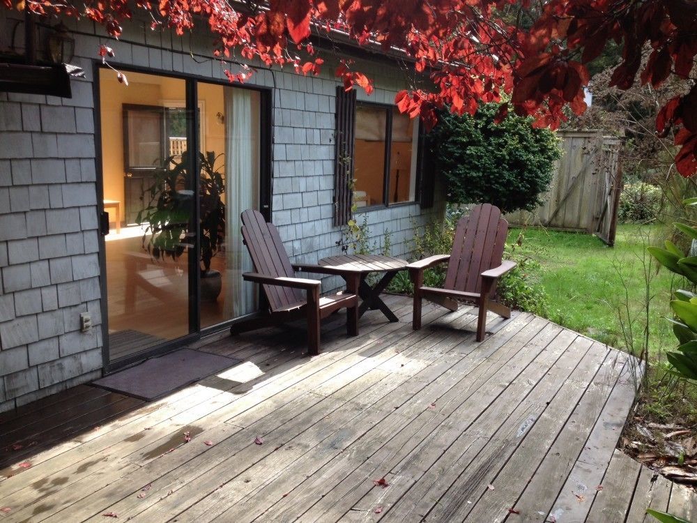 Driftwood Village Resort Sturdies Bay Exterior foto